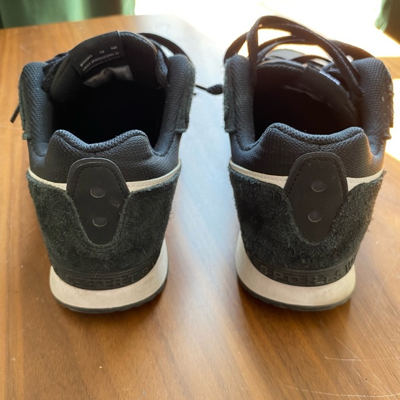 Nike Sneakers - Picture 3 of 6